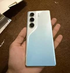 Tecno canon 40 pro  blue color full box only 15 din use