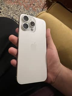 iPhone 15 Pro Max – white Titanium – 256GB jv