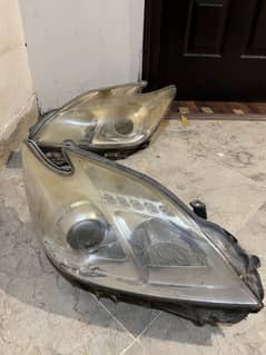 Toyota Prius 2016 Headlights