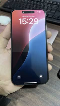 15pro max 256gb/98battery health