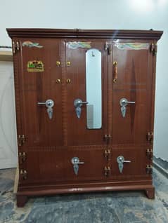 Steel almari for sale