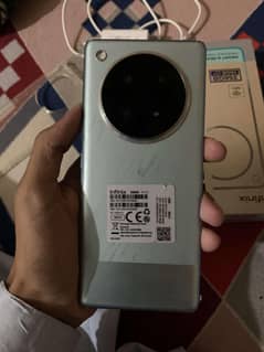 infinix zero 40 box charger complete 10 by 10  condition