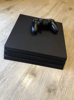 PS4 Pro|| 10/10 condition || 1 controller || Games included