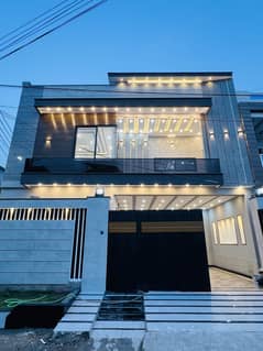 A Luxury 7 Marla Corner House For Sale