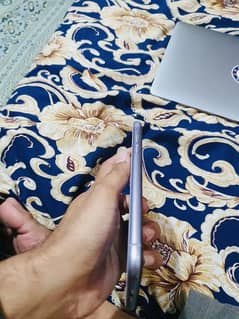 i phone 11 64 non pta 03086500766