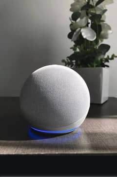 Amazon Alexa Echo dot 5th Gen with Amazon original adaptor Uk import