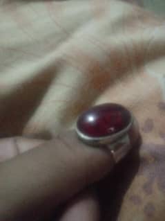 Anari Yaqoot Ring 4.5 macha chandi me sunnat k mutabik bani v hai