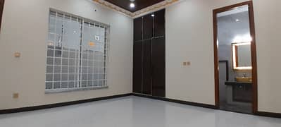 Ideal Prime Location Lower Portion In Lahore Available For Rs. 35000