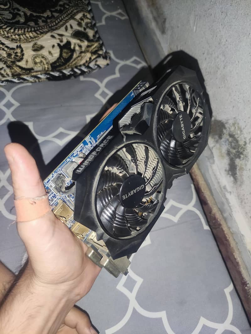 Nvidia GTX 750TI Ddr5 windforce dualfans 0