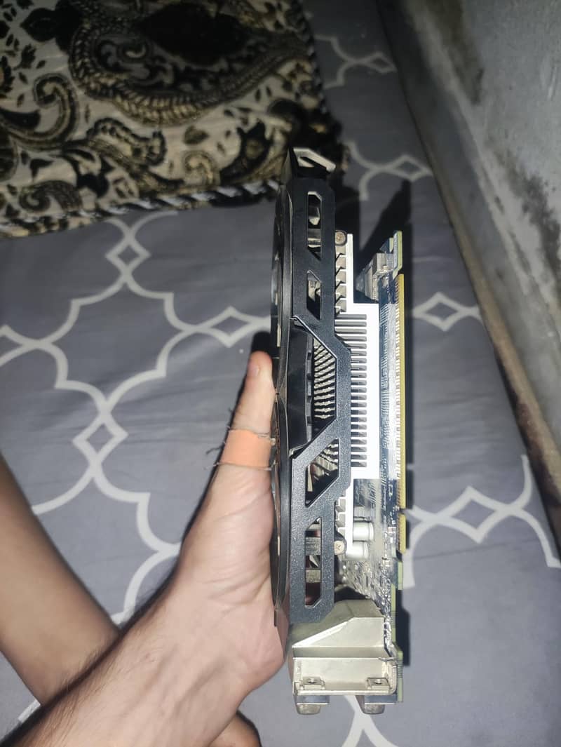 Nvidia GTX 750TI Ddr5 windforce dualfans 3