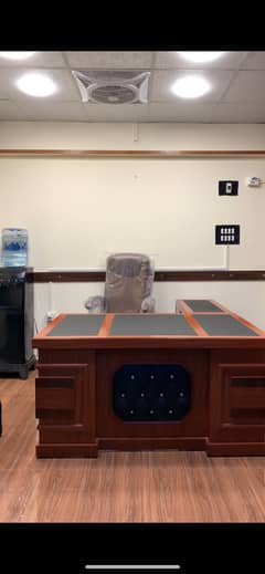 Office table L shape with chair 03362846640