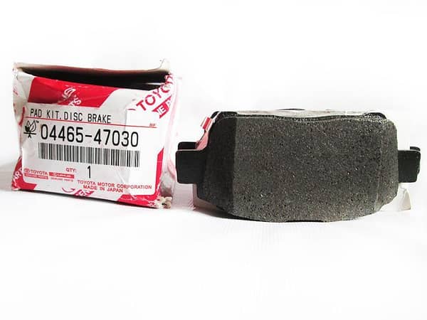 Genuine Front Brake Pads for 2003-2009 Toyota Prius 1.5, Model FATO2054
