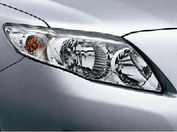 TYC Right-Hand Head Lamp for 2011-2012 Toyota Corolla - 1 Piece