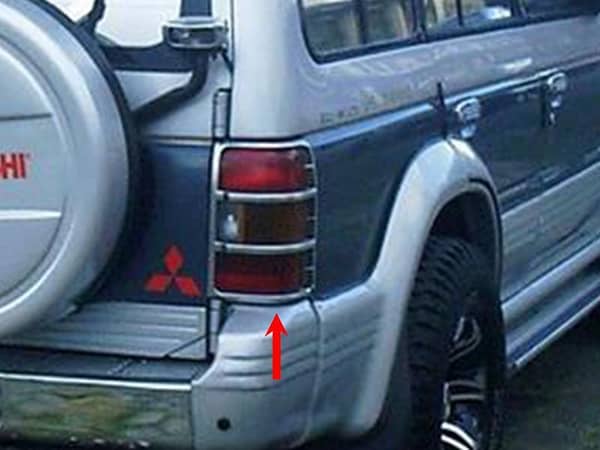 Mitsubishi Pajero TYC Back Lamp Chrome Rim 1992-1997 - 1 Pc RH