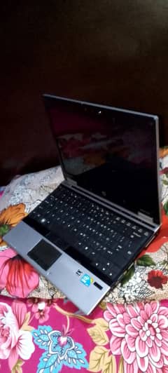 Core i7 HP Laptop 2540p