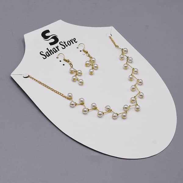 1-Pack Badge White Pearl Jewelry Set for Women - Necklace and Earrings