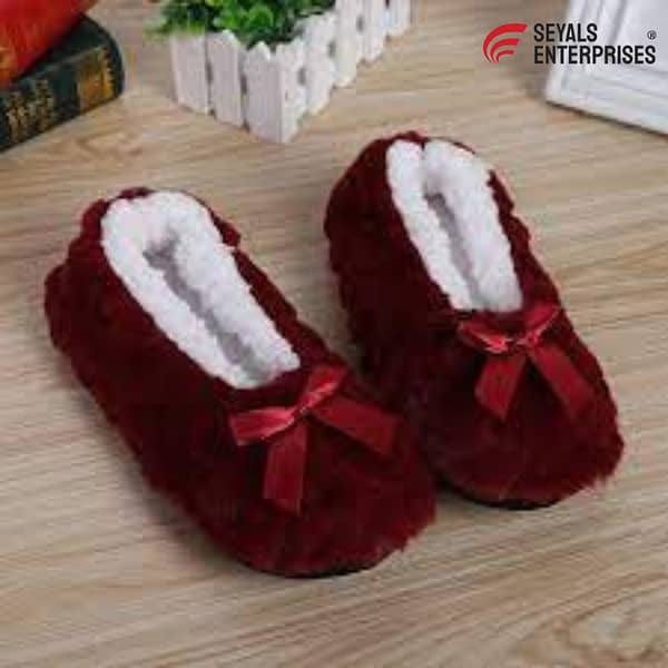 Seyals Women's indoor warm soft plush slippers Furr Shoes Wool Shoes Winter Shoes
