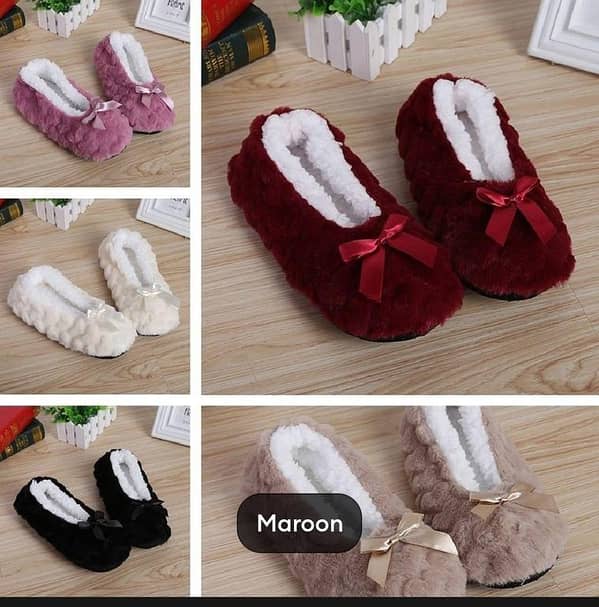 Plush Indoor Slippers – Warm, Soft, and Non-Slip Comfort" Indoor Home Slippers/ Women's indoor warm soft plush slippers - Flexible - Comfortable - Washable