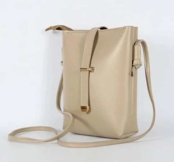 ChicMini Bucket Crossbody Bag for Girls – Functional Design with Adjustable Long Strap