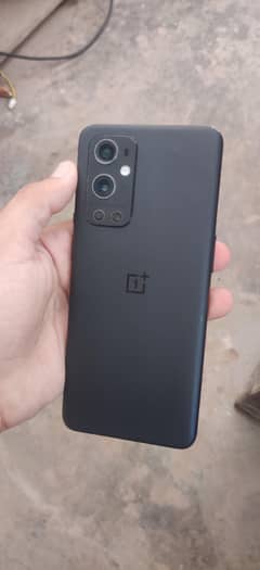 one plus 9 pro 12/256  just lins