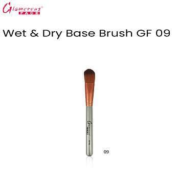 Glamorous GF 09 Wet & Dry Base Brush for Seamless Makeup Application