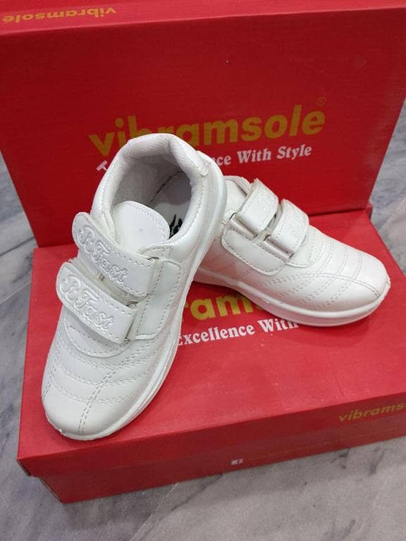 School Shoes For Boys -  White Joggers For School - Comfortable And Durable Joggers For Kids [2-16 Years] - Sizes 27/39