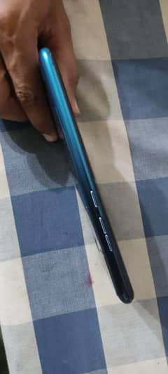 Tecno Spark 6 go. . 4 /64