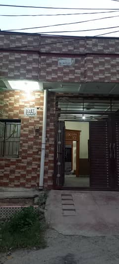 10 marla 1st floor for rent