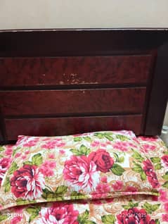 Bed with Metris sale new condition