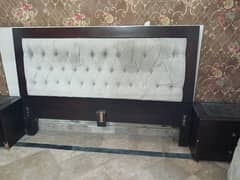 Wooden Classic Bed Set