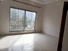 10 Marla 4 Bed Full House For Rent in Divine Gardens Near Metro Store Ring Road Airport Road