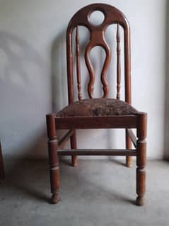dining table for bhot achi halat ha