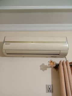 Orient 1 ton Split ac Non inverter