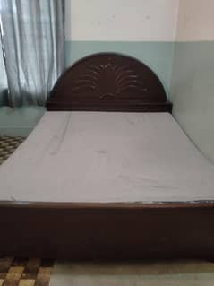 king size bed with mattress