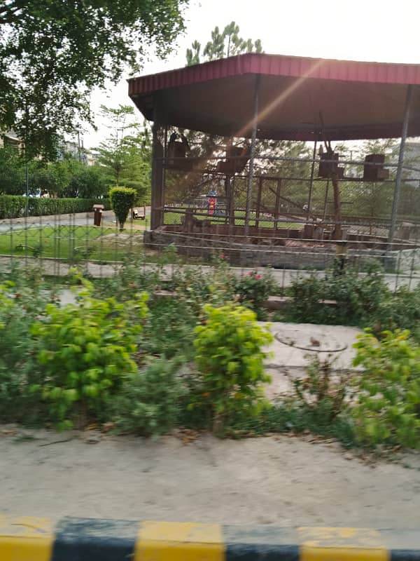 5 Marla Ideal Location Plot For Sale In Jade Extension Block Park View City Lahore 7