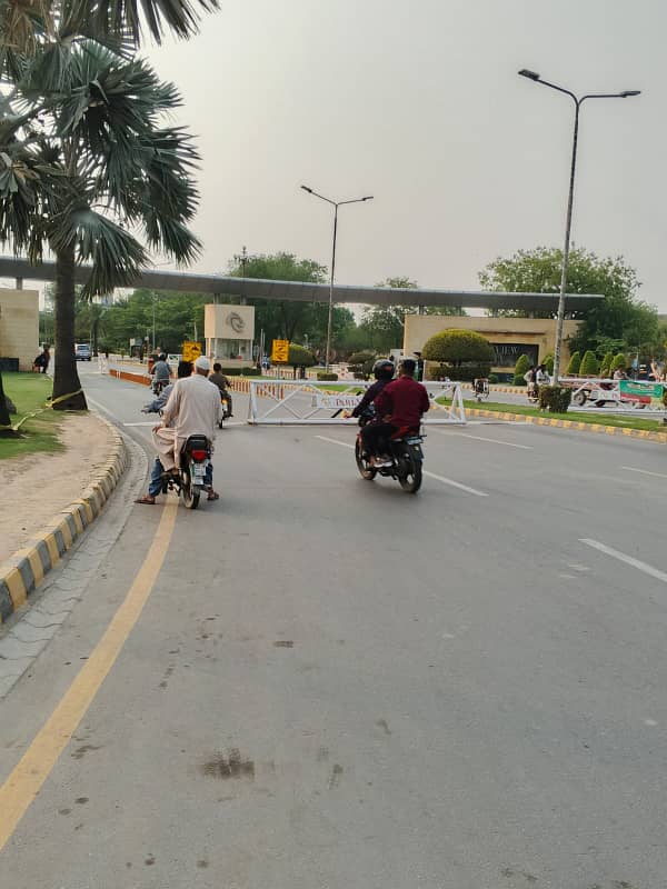 5 Marla Ideal Location Plot For Sale In Jade Extension Block Park View City Lahore 11