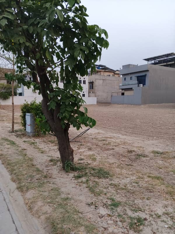 5 Marla Ideal Location Plot For Sale In Jade Extension Block Park View City Lahore 41