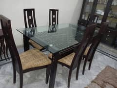 Dining table for sale