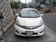 Honda fit shuttle