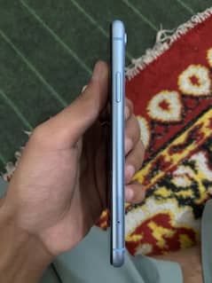 Iphone xr     Non pta.   64gb    84bh.