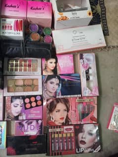 make up and cosmetics appliances in whole sale rates.