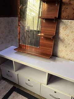 dressing table
