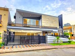 18 Marla Corner House With Excellent Interior