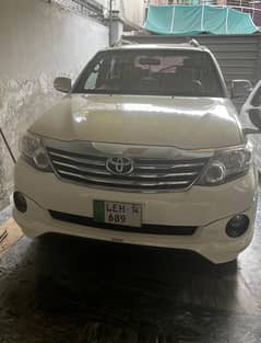 Toyota Fortuner  2014