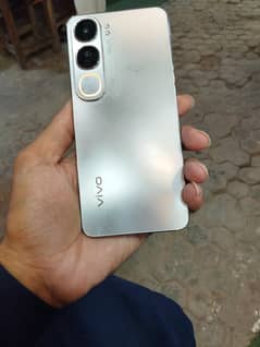 10/10 Condition one handed used full box 8 months warranty