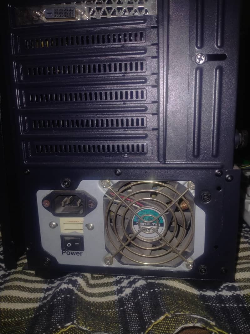 Core i5 4th gen with RGB Cabinet 8 GB GPU in 10/10 condition 7