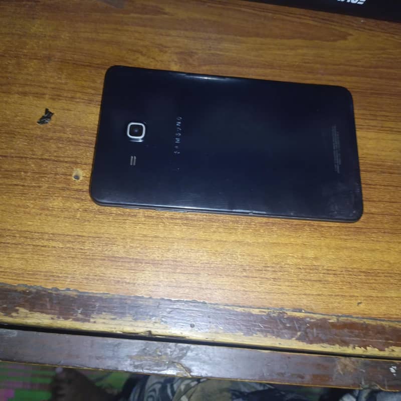 sim tab call b ho gati h data b use hota h good condition 0