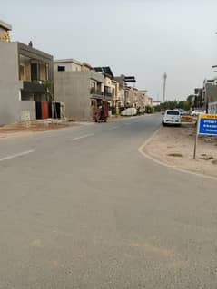 5 Marla Best Location Only Transfer Free Plot Available For Sale In Platinum Block Park View City Lahore.
