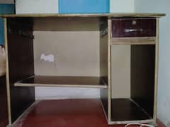 Computer Table