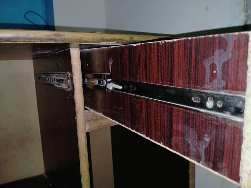 Computer Table 3